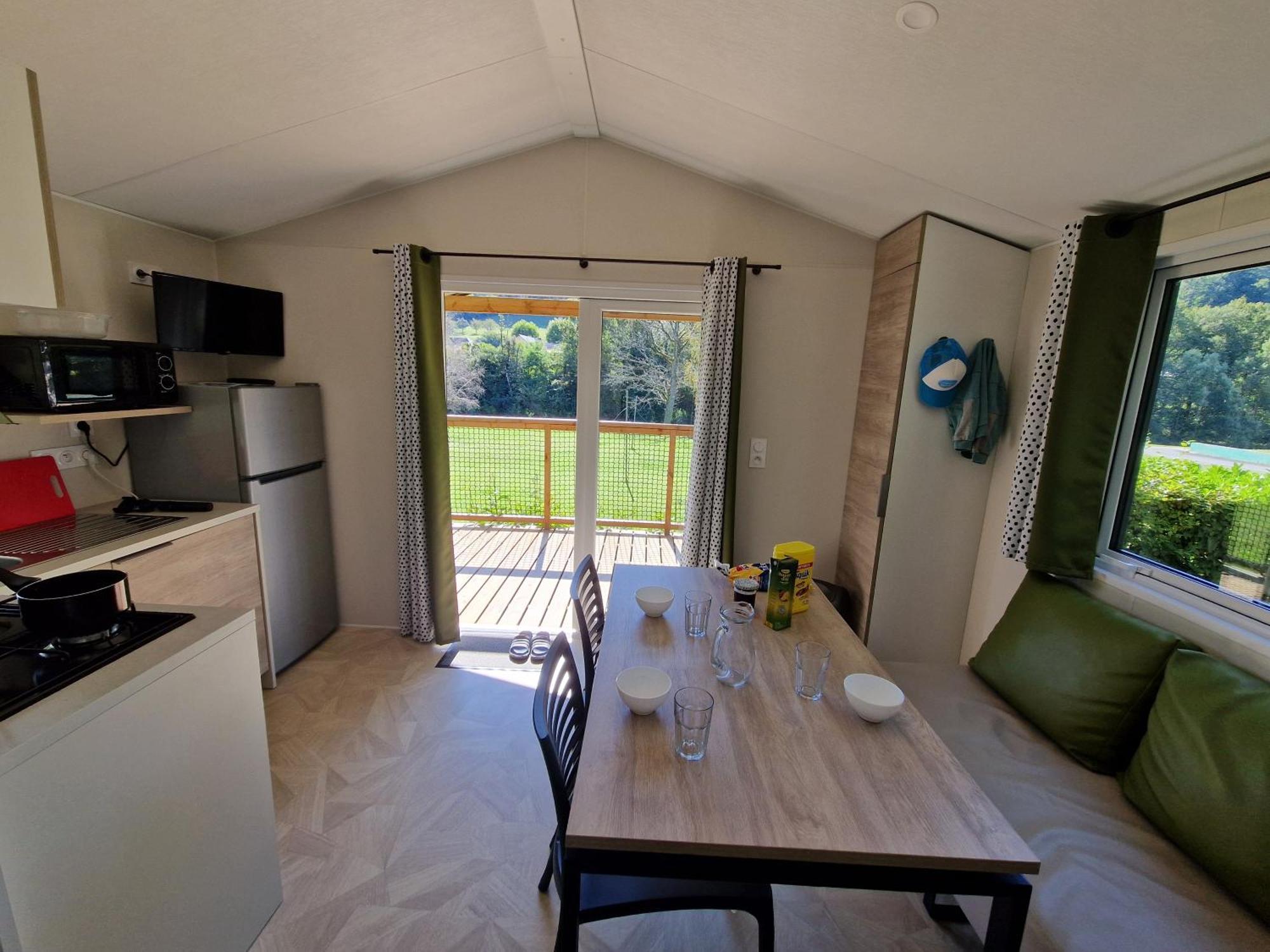 Camping Paradis Marmotel Saint-Geniez-d'Olt Quarto foto